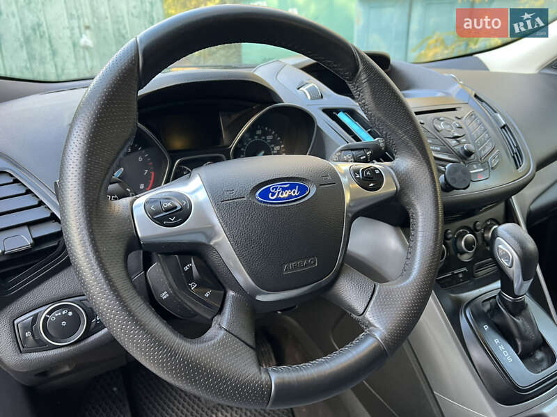 Позашляховик / Кросовер Ford Escape 2016 в Одесі