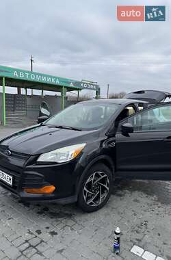 Внедорожник / Кроссовер Ford Escape 2013 в Каменец-Подольском