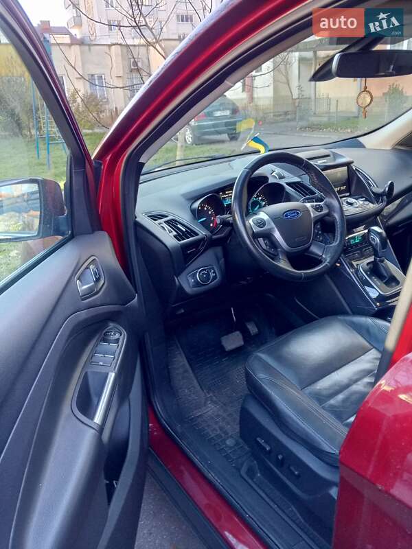 Внедорожник / Кроссовер Ford Escape 2013 в Стрые