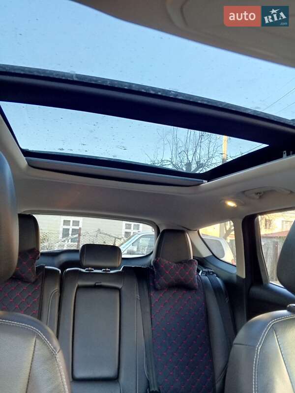 Внедорожник / Кроссовер Ford Escape 2013 в Стрые