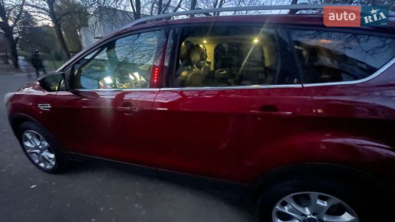 Внедорожник / Кроссовер Ford Escape 2013 в Стрые