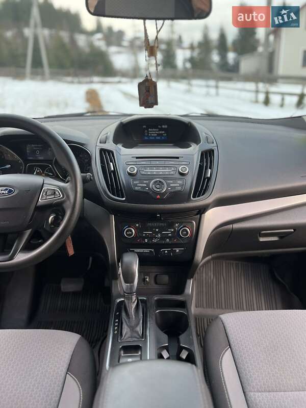 Внедорожник / Кроссовер Ford Escape 2018 в Буковеле