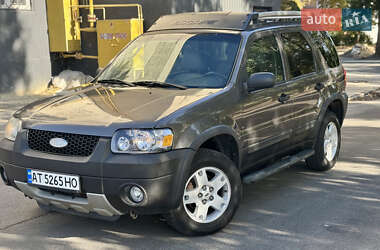 Внедорожник / Кроссовер Ford Escape 2005 в Харькове