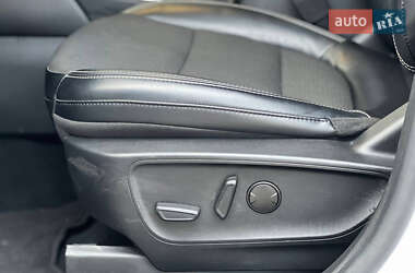 Внедорожник / Кроссовер Ford Escape 2023 в 