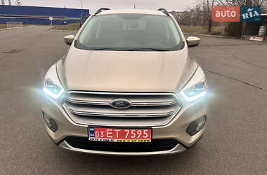 Позашляховик / Кросовер Ford Escape 2017 в Кривому Розі