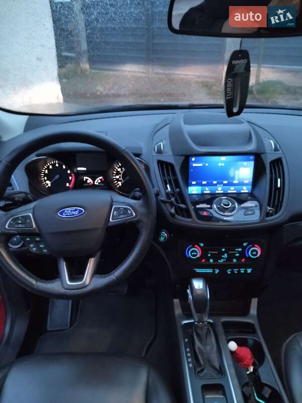 Внедорожник / Кроссовер Ford Escape 2019 в Иршаве