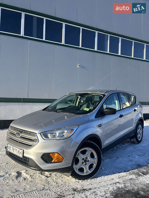 Внедорожник / Кроссовер Ford Escape 2016 в Виннице