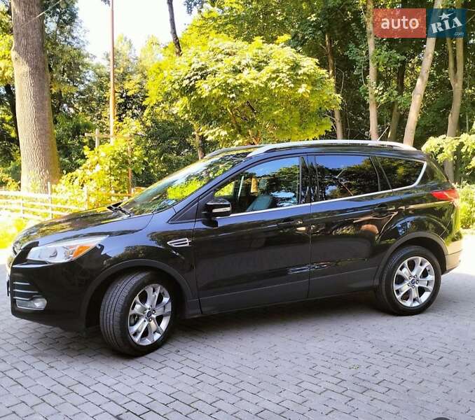 Внедорожник / Кроссовер Ford Escape 2015 в Долине