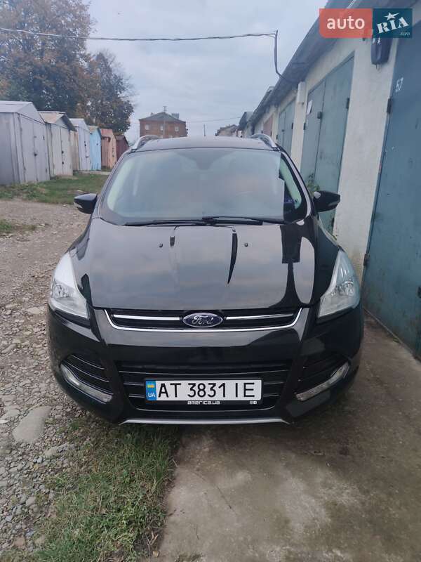 Внедорожник / Кроссовер Ford Escape 2015 в Долине