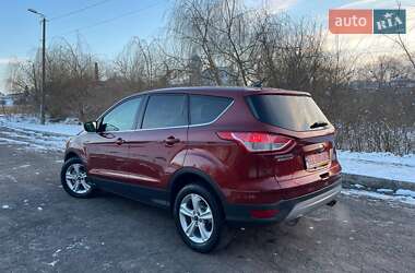 Внедорожник / Кроссовер Ford Escape 2016 в Дубно