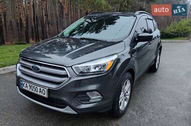 Внедорожник / Кроссовер Ford Escape 2017 в Киеве