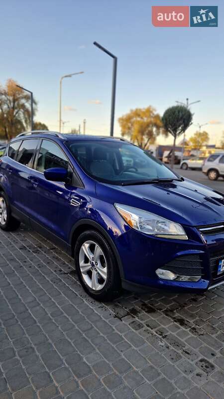 Внедорожник / Кроссовер Ford Escape 2015 в Днепре