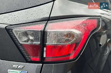 Внедорожник / Кроссовер Ford Escape 2016 в 