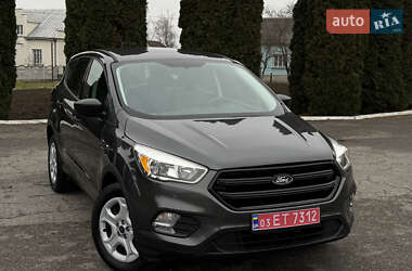 Внедорожник / Кроссовер Ford Escape 2018 в Дубно