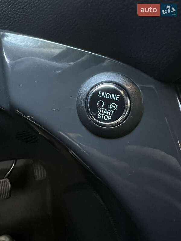 Позашляховик / Кросовер Ford Escape 2015 в Києві