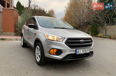 Внедорожник / Кроссовер Ford Escape 2017 в Киеве