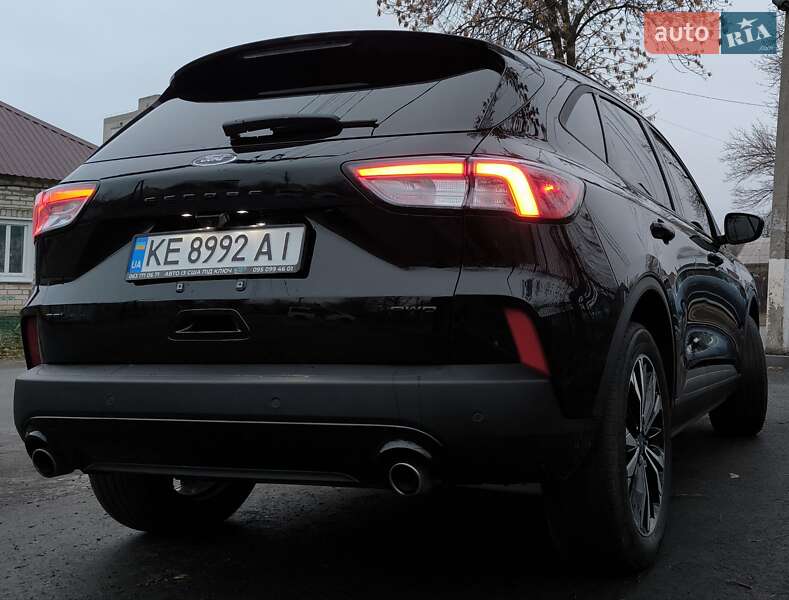 Внедорожник / Кроссовер Ford Escape 2021 в Павлограде