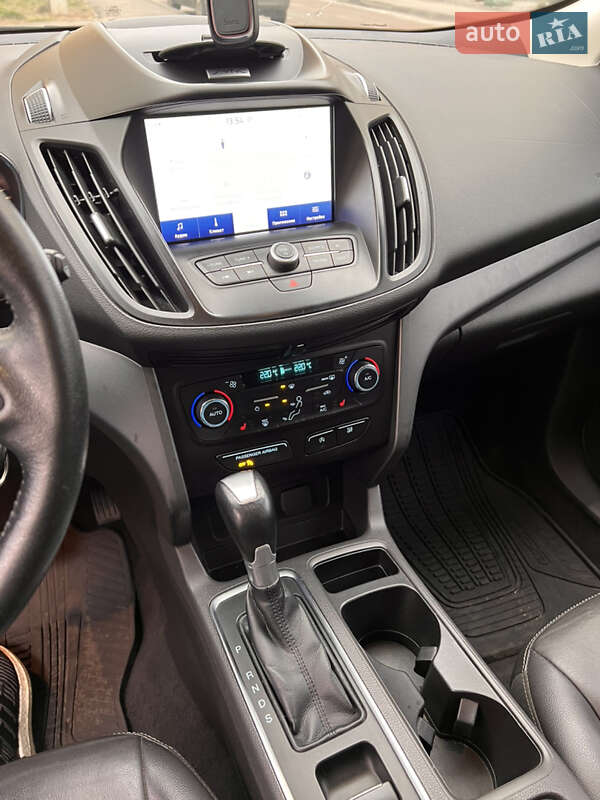 Внедорожник / Кроссовер Ford Escape 2016 в Харькове