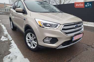 Позашляховик / Кросовер Ford Escape 2018 в Львові