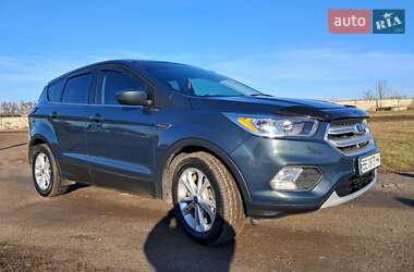 Внедорожник / Кроссовер Ford Escape 2018 в Гайсине