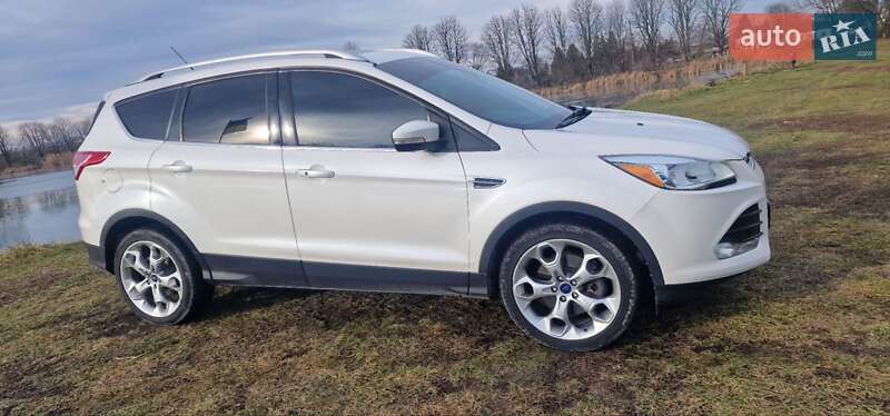 Внедорожник / Кроссовер Ford Escape 2014 в Рогатине