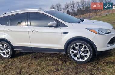 Внедорожник / Кроссовер Ford Escape 2014 в Рогатине