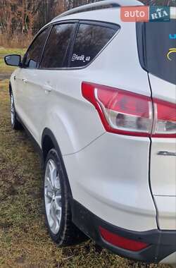 Внедорожник / Кроссовер Ford Escape 2014 в Рогатине