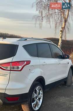 Внедорожник / Кроссовер Ford Escape 2014 в Рогатине