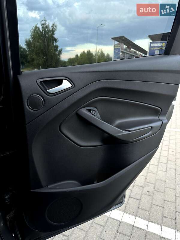 Внедорожник / Кроссовер Ford Escape 2014 в Турке фото 19 Внедорожник / Кроссовер Ford Escape 2014 в Турке