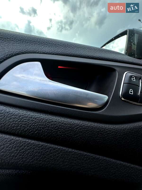 Внедорожник / Кроссовер Ford Escape 2014 в Турке фото 23 Внедорожник / Кроссовер Ford Escape 2014 в Турке