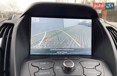 Внедорожник / Кроссовер Ford Escape 2015 в 