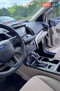 Внедорожник / Кроссовер Ford Escape 2018 в Львове