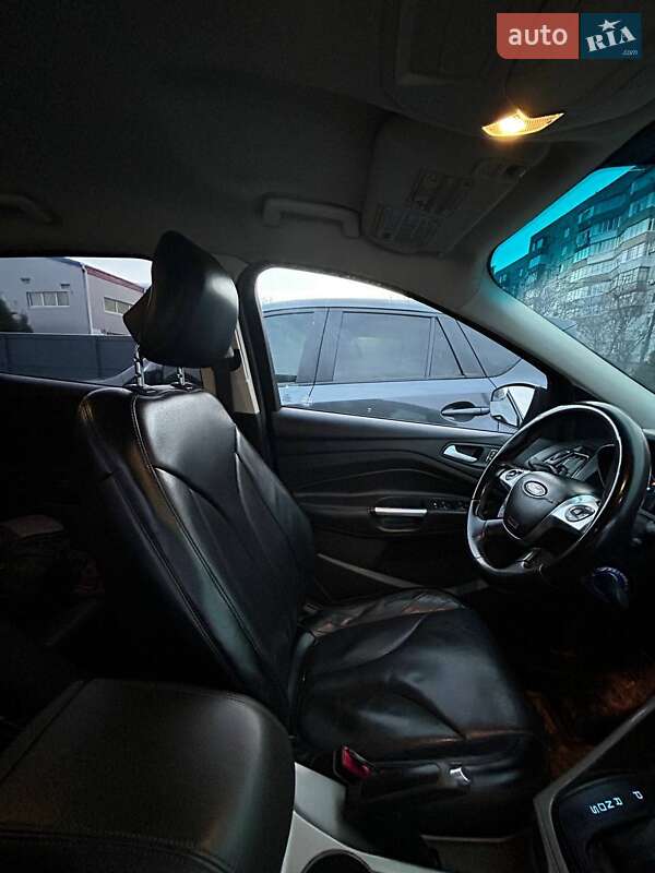 Внедорожник / Кроссовер Ford Escape 2015 в Белой Церкви