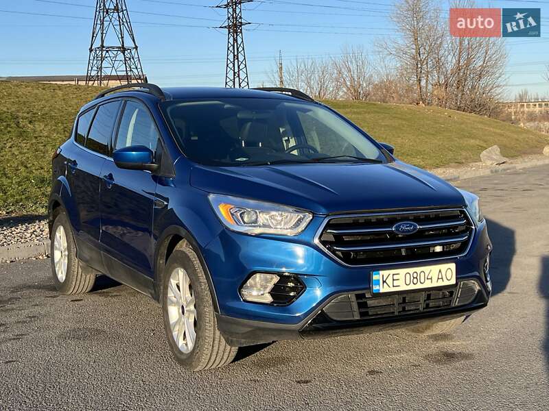 Позашляховик / Кросовер Ford Escape 2018 в Дніпрі