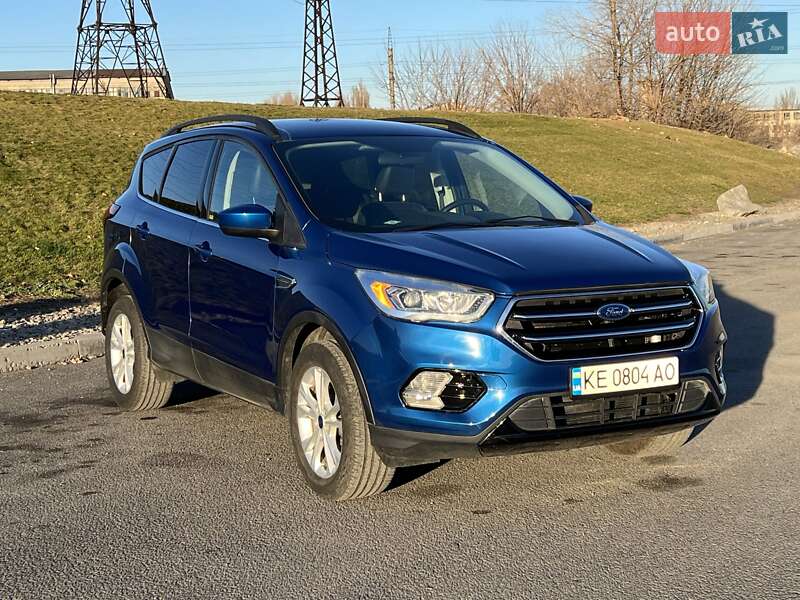 Внедорожник / Кроссовер Ford Escape 2018 в Днепре