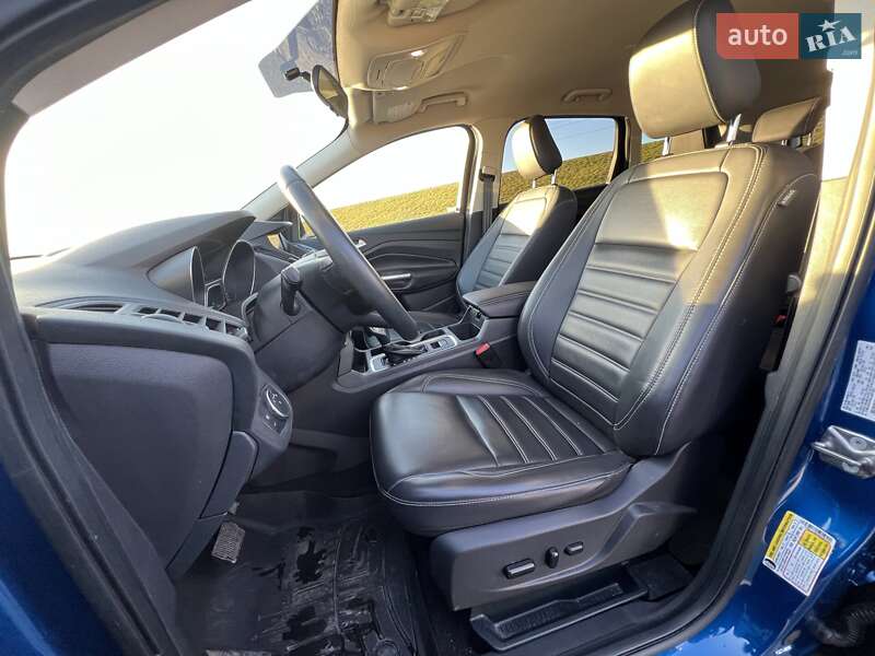 Внедорожник / Кроссовер Ford Escape 2018 в Днепре