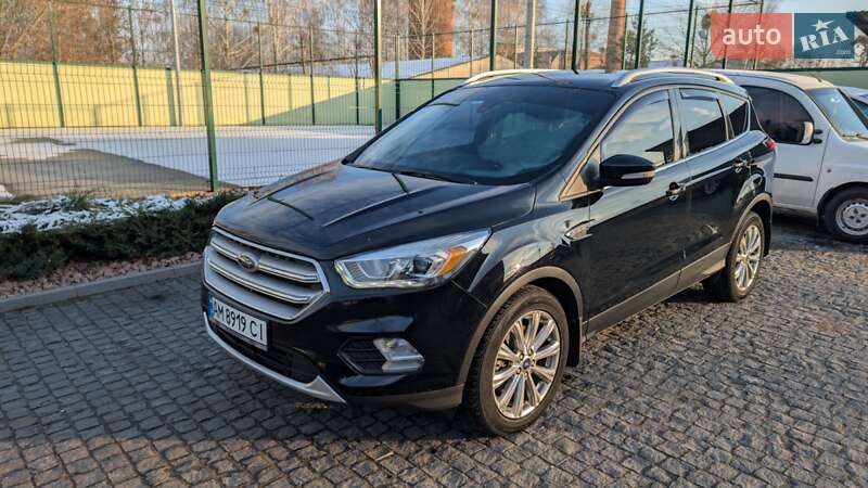 Внедорожник / Кроссовер Ford Escape 2017 в Коростышеве