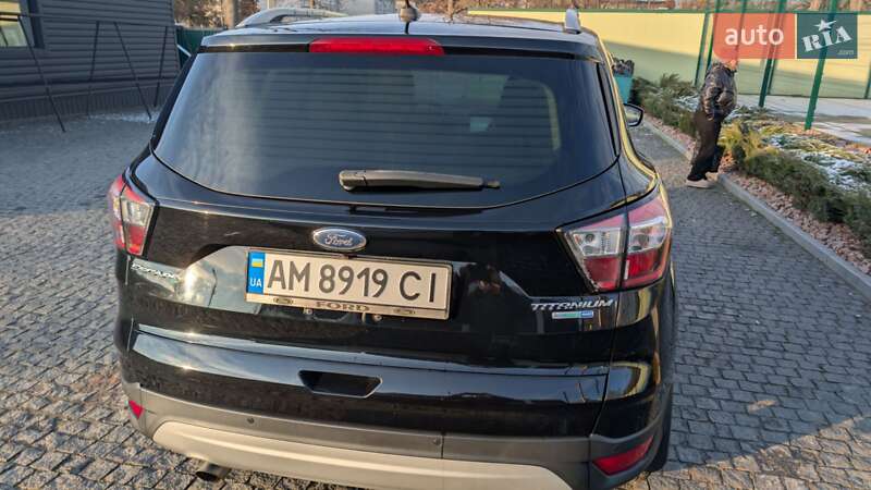 Внедорожник / Кроссовер Ford Escape 2017 в Коростышеве