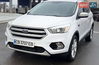 Позашляховик / Кросовер Ford Escape 2017 в Лубнах