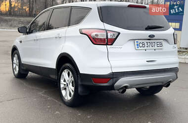 Позашляховик / Кросовер Ford Escape 2017 в Лубнах