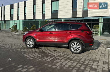 Позашляховик / Кросовер Ford Escape 2018 в 