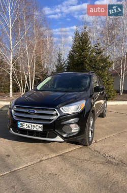 Внедорожник / Кроссовер Ford Escape 2017 в Южноукраинске