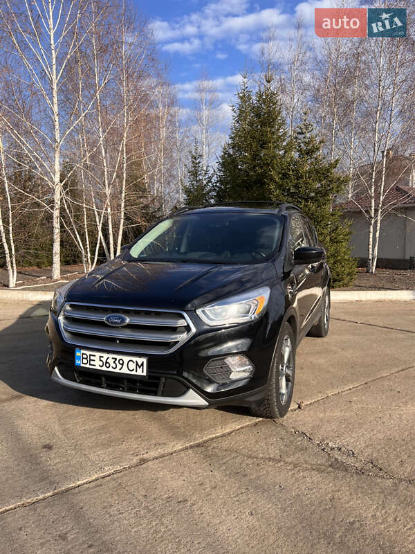 Внедорожник / Кроссовер Ford Escape 2017 в Южноукраинске