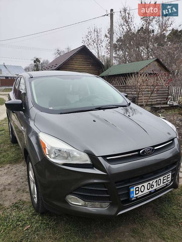 Внедорожник / Кроссовер Ford Escape 2013 в Кременце