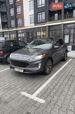 Внедорожник / Кроссовер Ford Escape 2021 в 