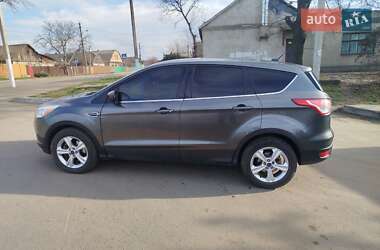 Позашляховик / Кросовер Ford Escape 2015 в Ізмаїлі