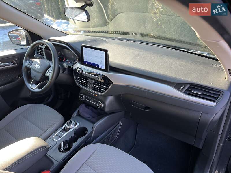 Позашляховик / Кросовер Ford Escape 2020 в Львові