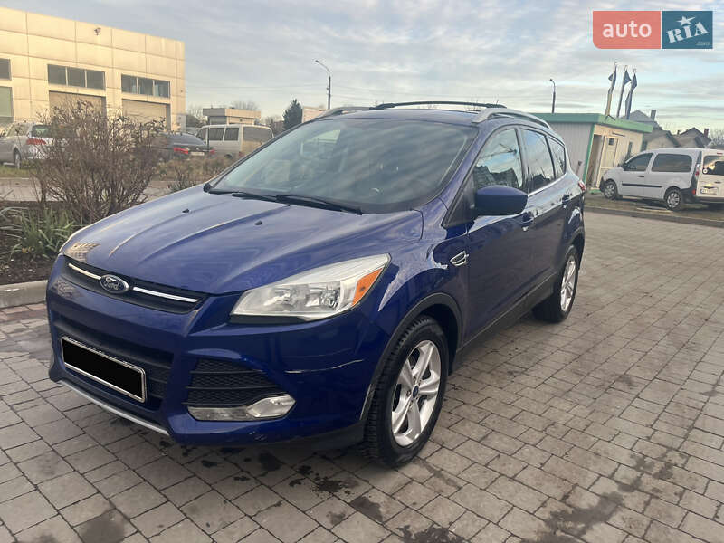 Внедорожник / Кроссовер Ford Escape 2015 в Ивано-Франковске