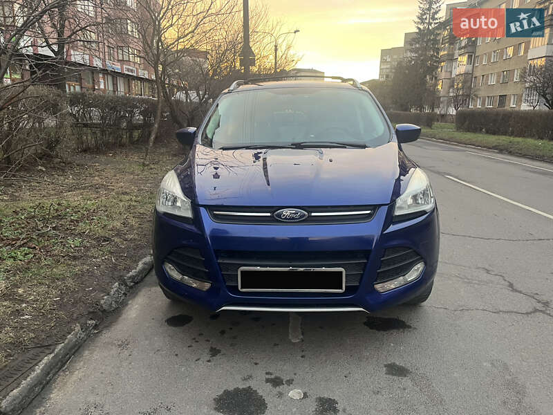 Внедорожник / Кроссовер Ford Escape 2015 в Ивано-Франковске