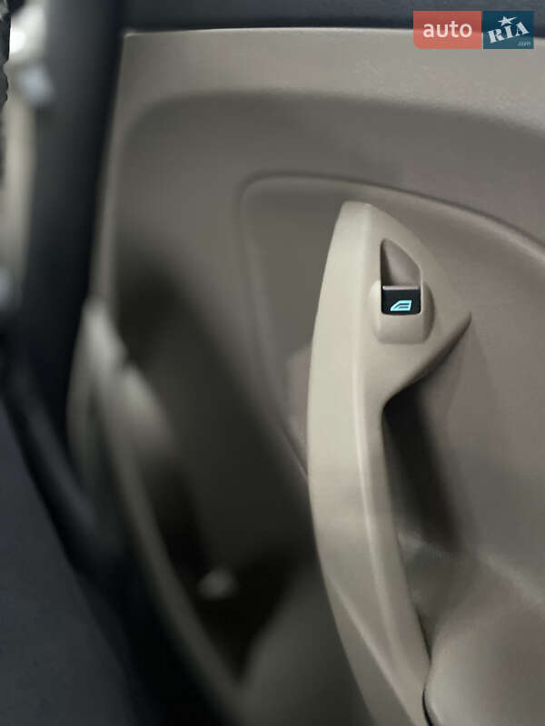 Внедорожник / Кроссовер Ford Escape 2019 в Сумах